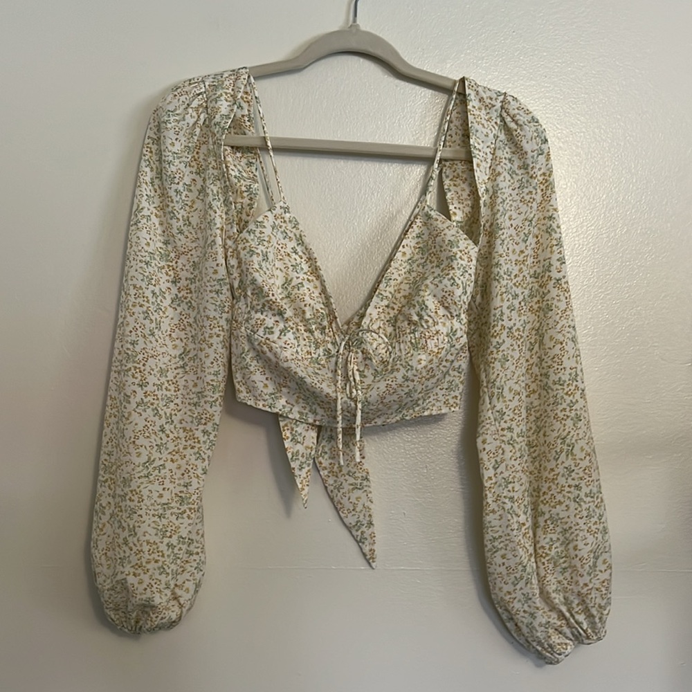 Golden Hour LS Tie-Back Floral Crop Top - Picture 6 of 12